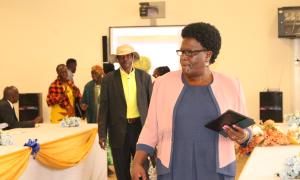 Ms. Eva Naggayi, the Faculty Of Engineering Campus Librarian welcoming guests at the FOE Library for the Open Access Week celebrations on 20th Oct 2025.